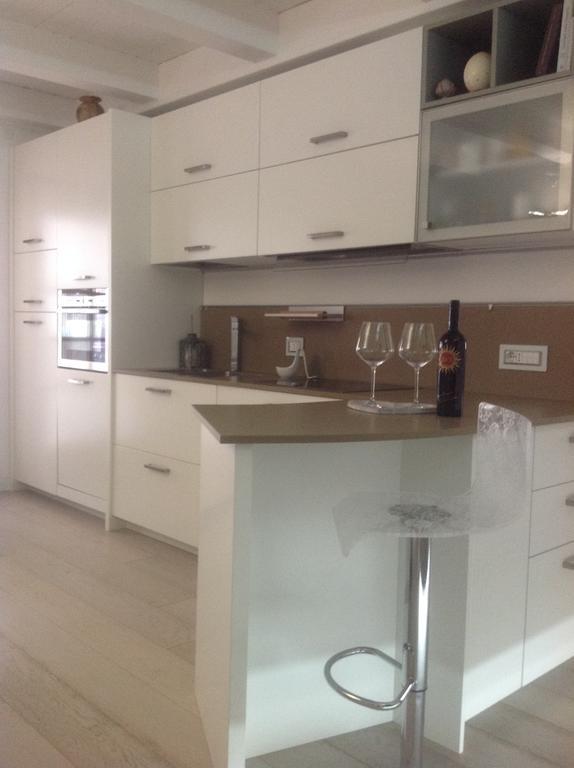 Home White Leifers Buitenkant foto