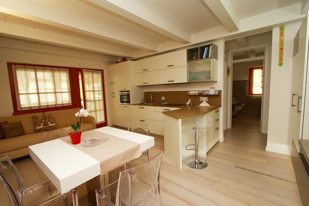 Home White Leifers Buitenkant foto