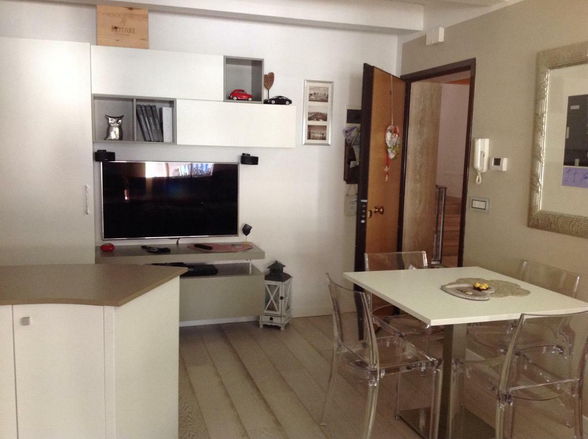 Home White Leifers Buitenkant foto